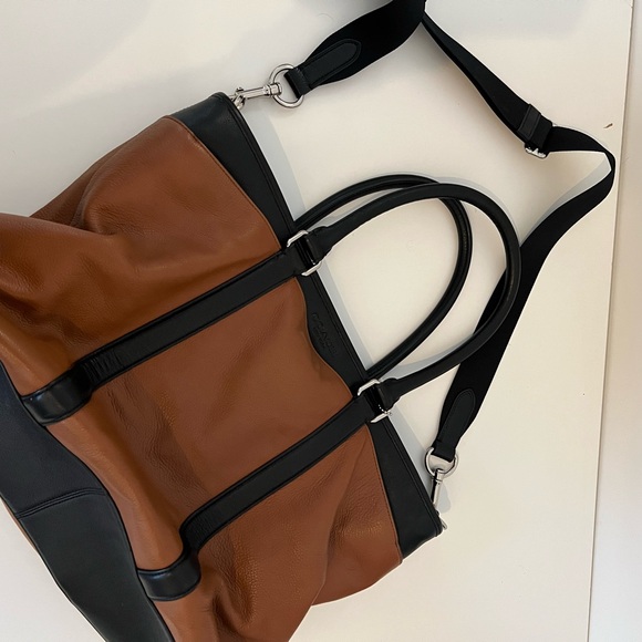 Coach Brown and Black Tote Bag with Minimalist Design - Picture 1 of 4